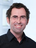 Prof. Dr. Roland Riek